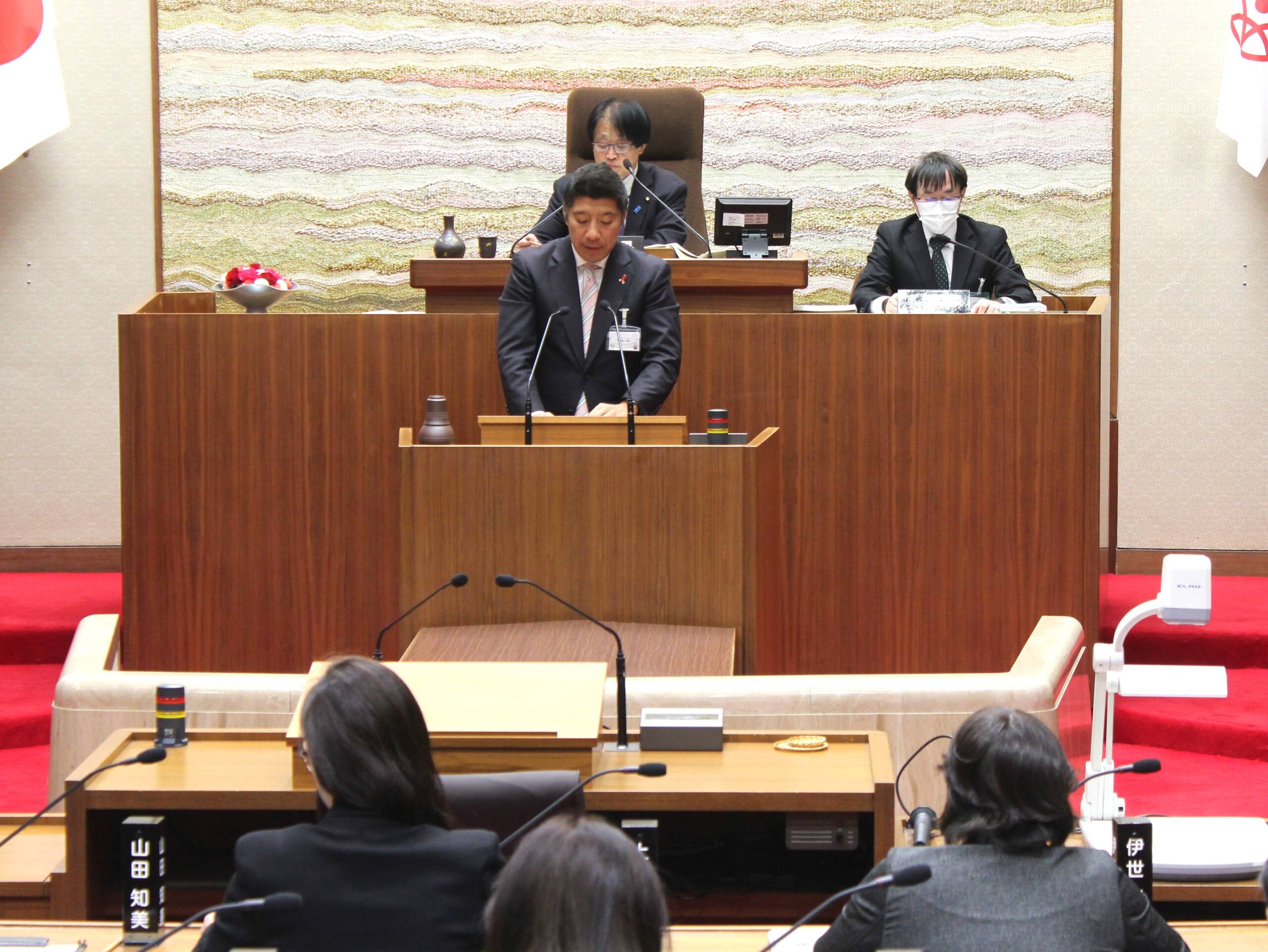 森智広市長が所信表明演説、議案27報告2を上程、四日市で定例月議会が初日