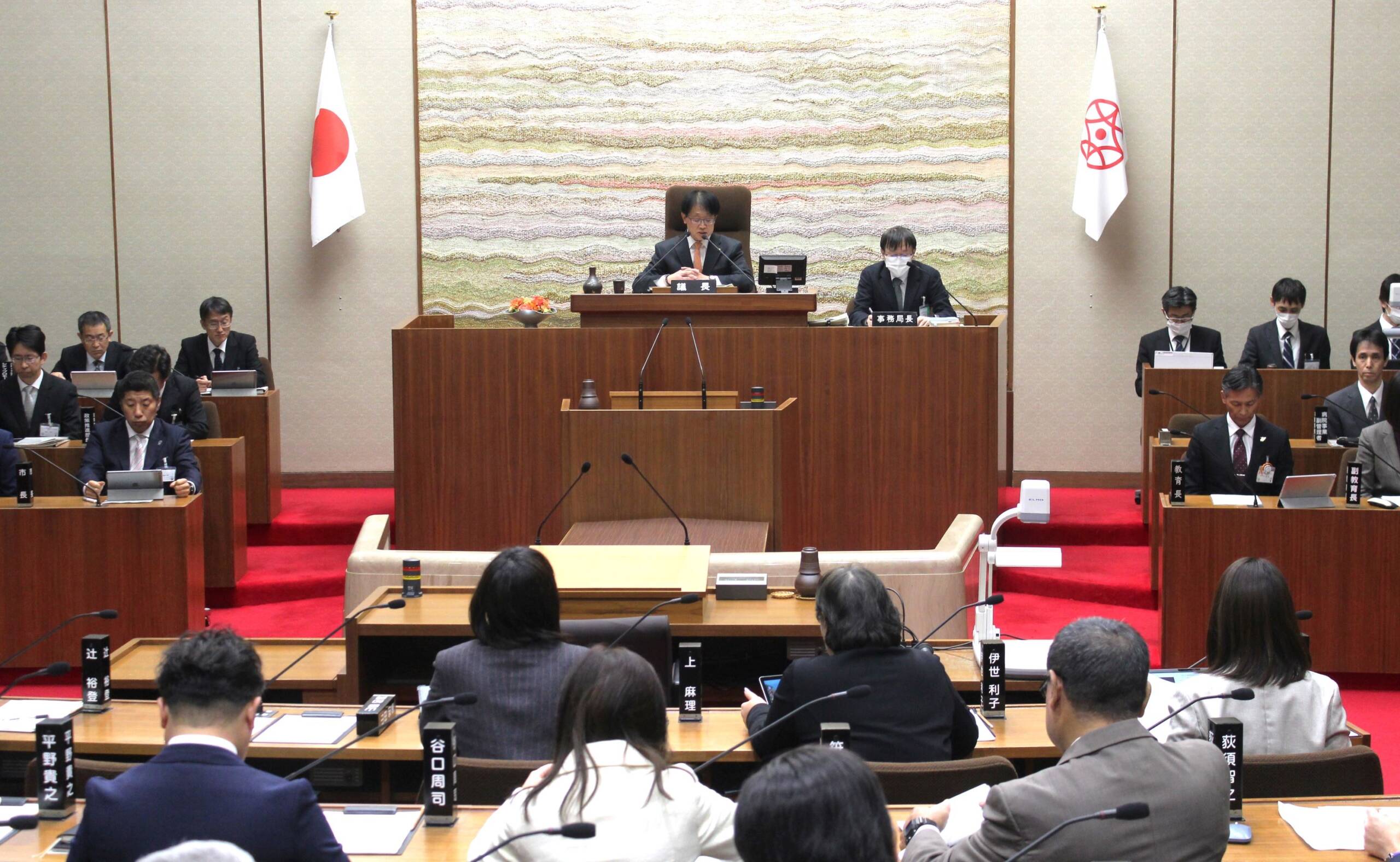 市提出議案36件を可決・同意、保育士派遣やマリッジサポート事業、四日市ドーム条例改正では反対討論も、四日市市議会