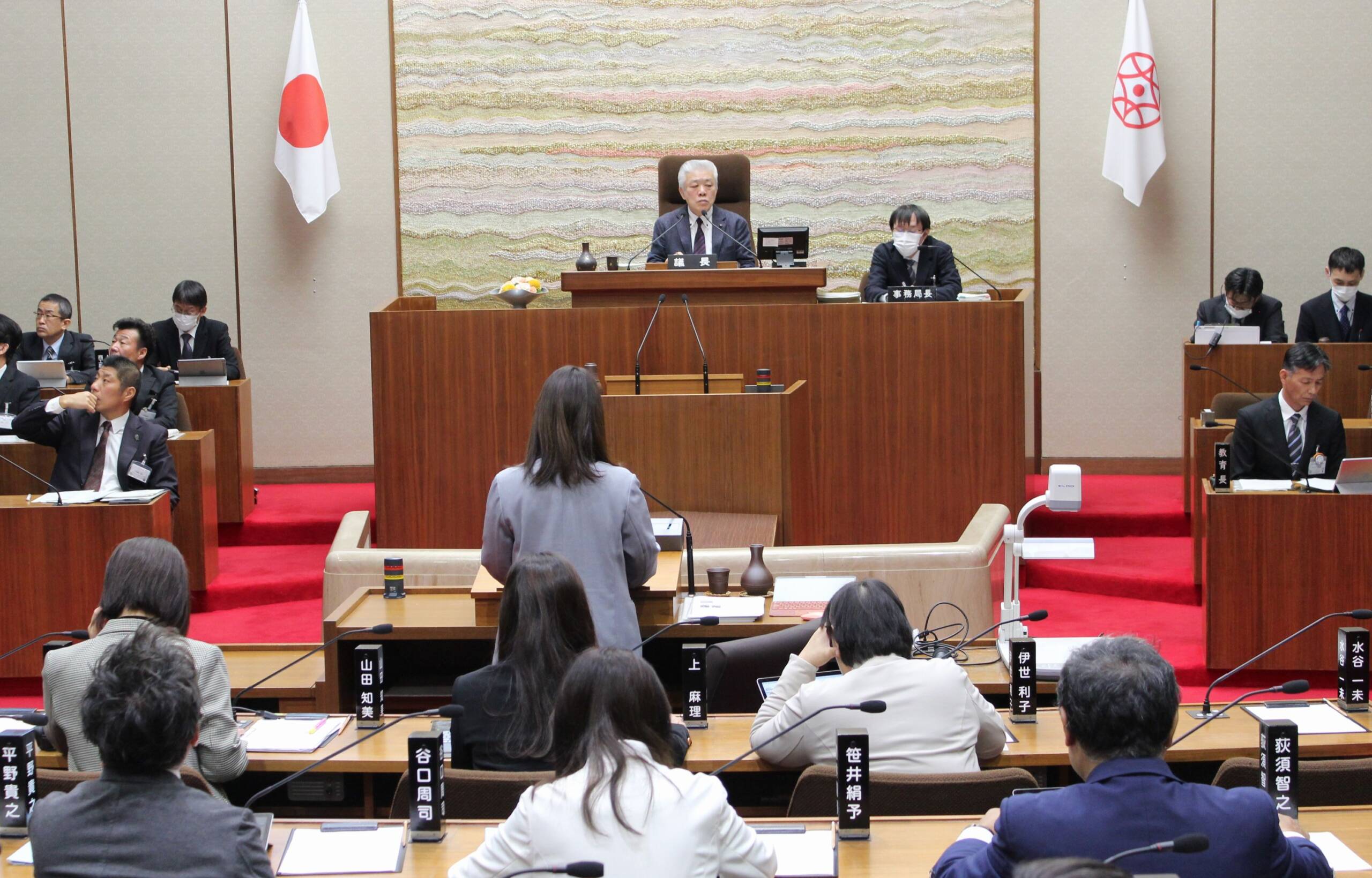 オーガニック給食、バスのフリー乗降、子育て支援など質疑、四日市市議会一般質問