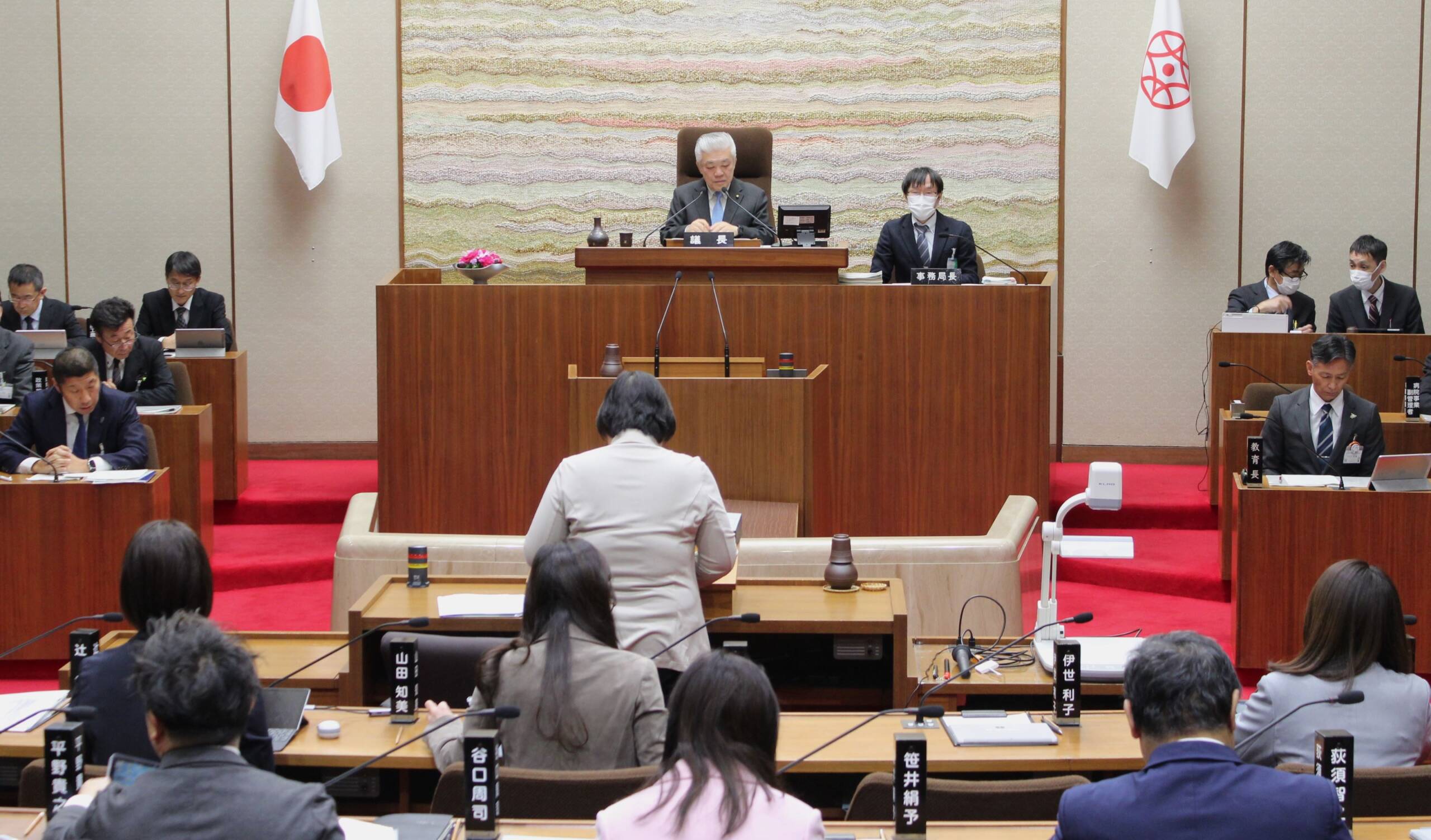 ヤングケアラーの取り組み、新図書館の立地など質疑、四日市市議会で一般質問始まる
