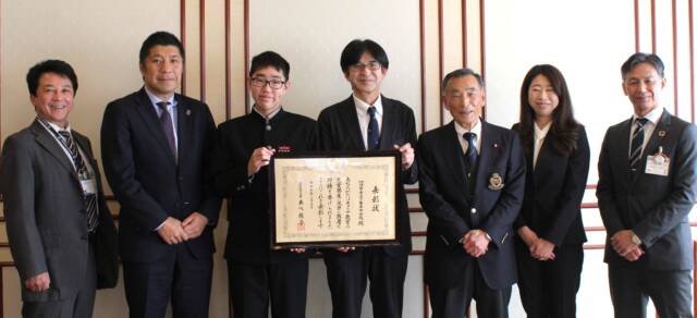 充実したキャリア教育に文部科学大臣表彰、四日市の三重平中学校