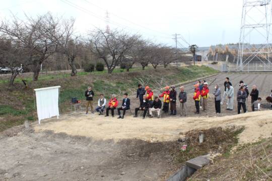 すがわら「みどりのさと」市民緑地で開設式、桜やハナモモ楽しみ