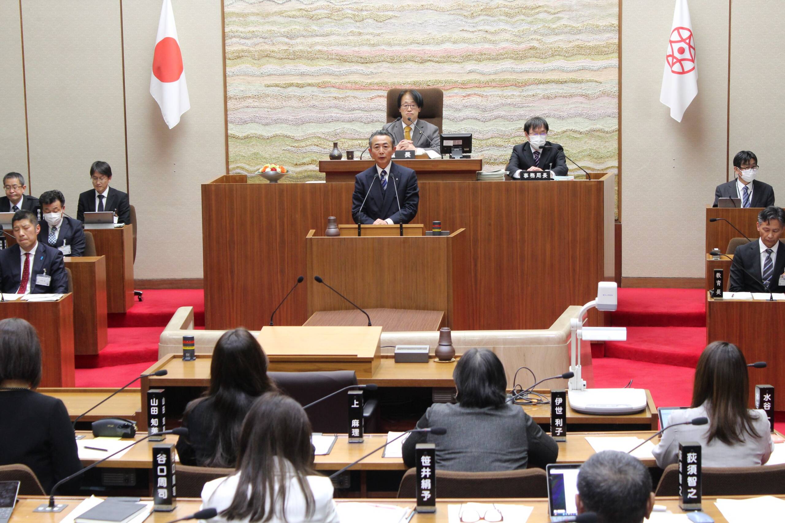 新図書館の調査費、1票差で承認、四日市市議会最終日、請願2件は今回も審査期限を延長