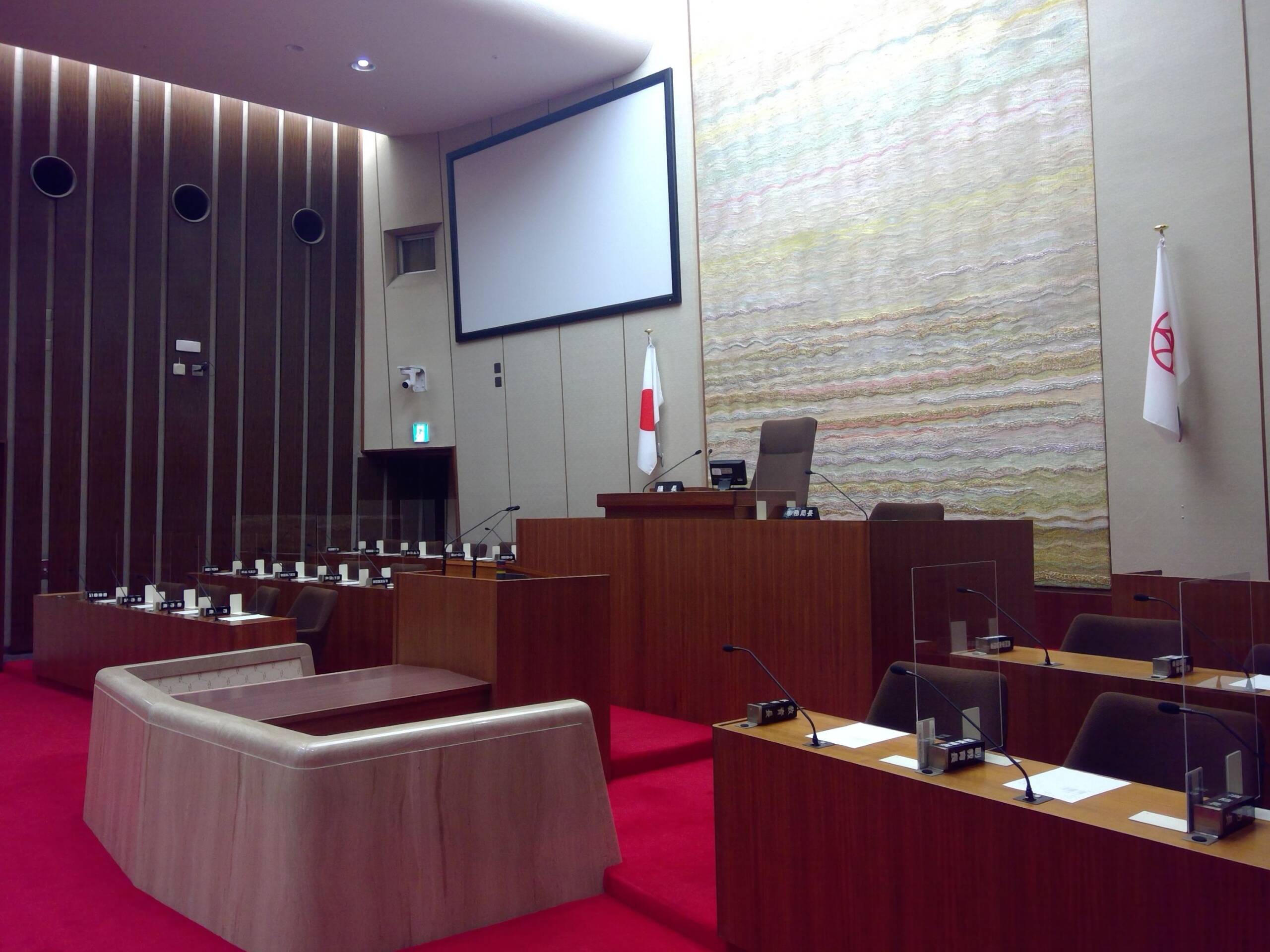 新大学、新図書館、いずれも全体会審査へ、四日市市議会の予算常任委員会全体会