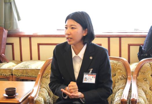 メキシコで活動へ、JICA海外協力隊員の鈴木友菜さん、四日市市長に報告