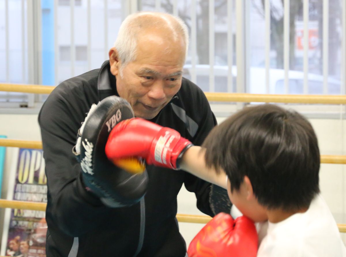 「強さだけじゃだめ」子らに説く四日市ボクシングジム会長　国吉豊さん