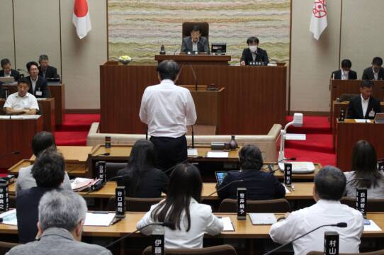 介護保険制度での支払い方法改善を、旧笹川西小の施設なぜ利用できない、四日市市議会の一般質問