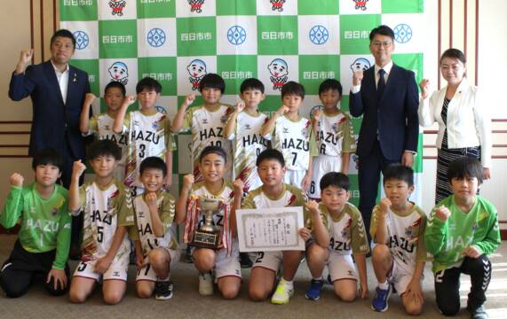 四日市の羽津ハンドボール少年団が全国大会出場、2年ぶり3回目、市長に活躍誓う