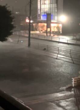 四日市で広範囲に浸水被害、観測史上最大の1時間123.5ミリの大雨