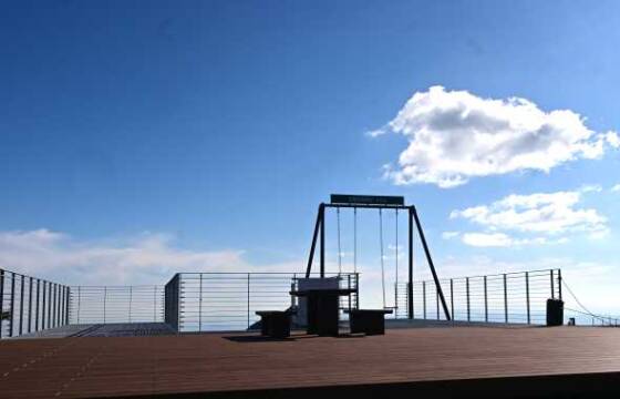 空へひと漕ぎ——御在所岳に誕生した絶景ブランコ