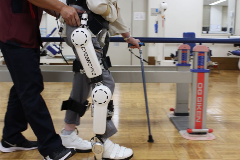 IMG_2346装着型サイボーグを使った歩行機能回復訓練改訂