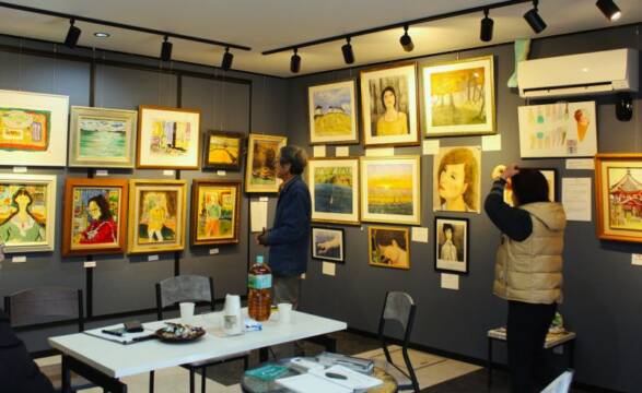 デッサン仲間がそれぞれの個性で作品を発表、四日市でグループ萌絵画展