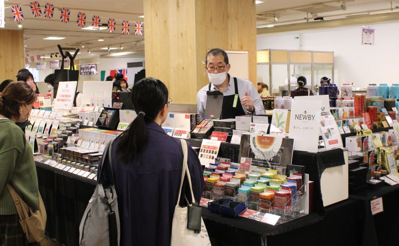 伝統の紅茶＆スコーンから衣類、雑貨、金貨まで、近鉄百貨店四日市で「英国展」