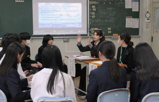 6つのテーマで地域を考え抜く、四日市の中部中学校で「ワイワイ談義」