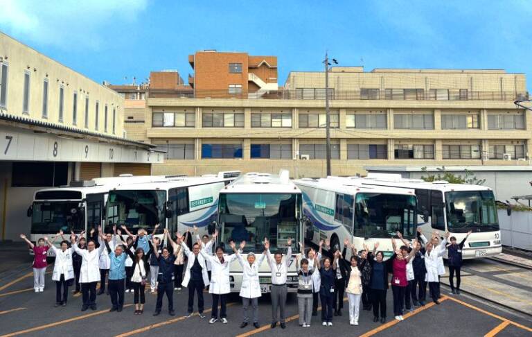 四日市羽津医療センター健診バス更新へクラウドファンディング、未来の「働く健康」守りたい