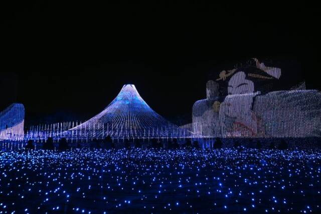 浮世絵と富士山をモチーフにしたイルミネーション