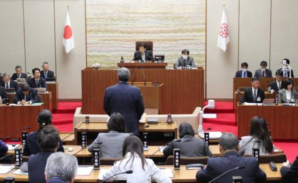 中小企業振興、中間的就労の試み、オンライン整備、四日市市議会の一般質問