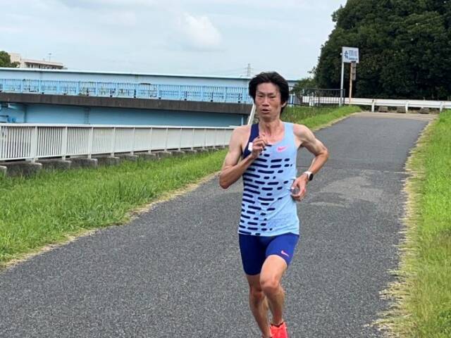 ランニングをする中村匠吾選手