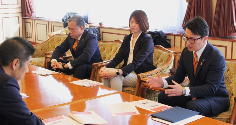 IMG_4950ヴィアティン懇談改訂