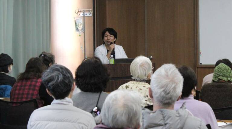 脳卒中のサイン見逃さないで、四日市の三重県立総合医療センターで市民向け講演会