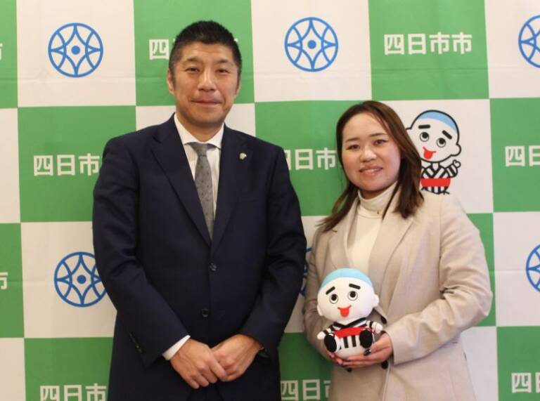 シーズン入りを前に健闘誓う、四日市出身の女子プロゴルファー池ヶ谷瑠菜さん