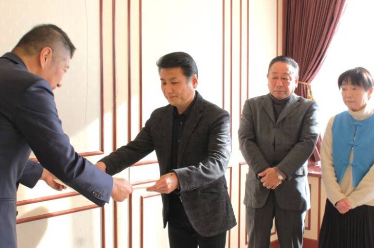 社会福祉や災害義援金にと今年も寄付、四日市の富洲原エキサイティングCLUB