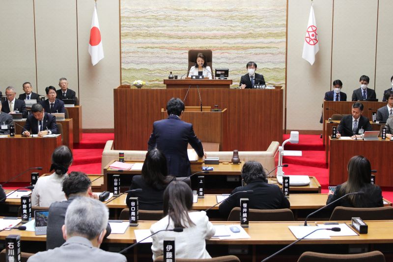 新バイパスの防犯街灯なぜできない？　狭あい道路解消の努力を、四日市市議会で一般質問