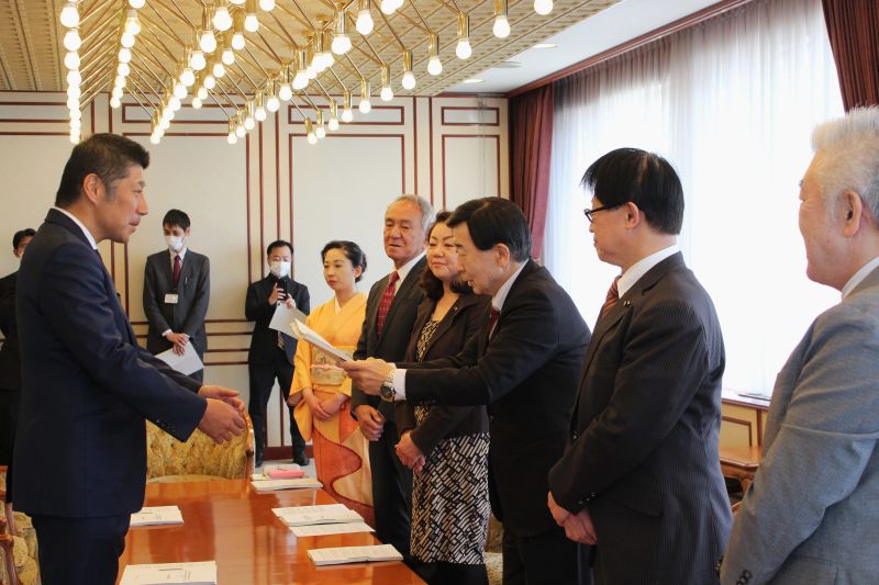 四日市市の人口維持・増加に必要なのは、市議会が市に6項目の提言