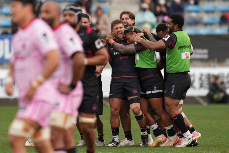 終了間際のペナルティーゴールで勝利、三重ホンダヒートが東芝ブレイブルーパス東京破る