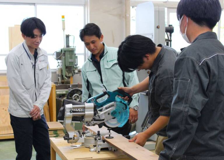 高校生がノベルティづくりに協力、四日市市に新拠点建設中の大冷工業などのプロジェクト