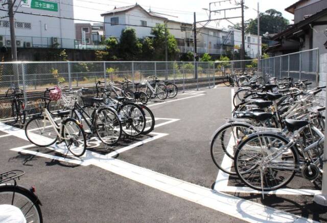 駅北口の西側に整備された駐輪場