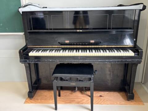 川越中学に残っている愛のピアノ