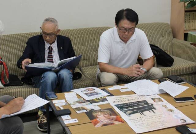 開催経緯などを説明する実行委
