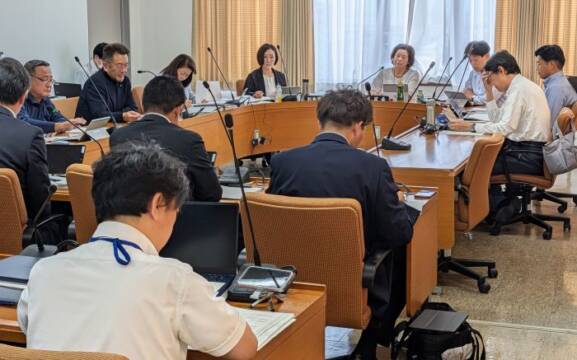 地下駐車場取得の予算案を審議した都市・環境常任委員会