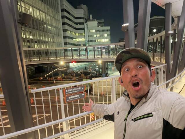 7月の「ド根性散歩」でよんまるテラスを訪れた竹永よしたかさん