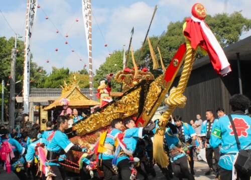 勇壮な演技を見せる龍神丸